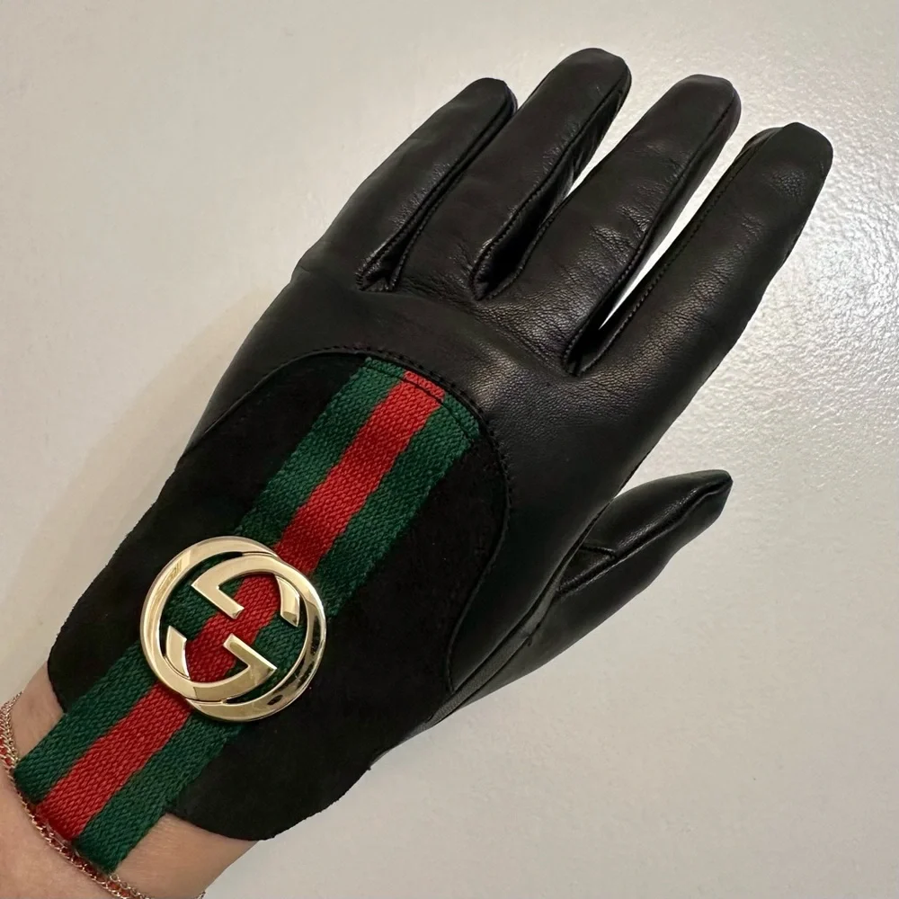 Gucci Black Leather Gloves with signature GG logo - Picture 8 of 11